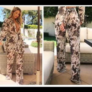 COPY - NWT PrettyLittleThing Brown Cow Print Beach Flares